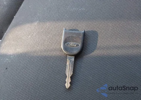 2006 Ford F-150 Stx/Xl/Xlt z USA, uszkodzony, nr VIN 1FTRX14W56KA66760